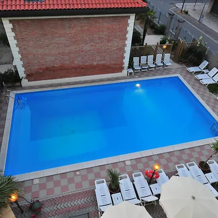 Franca 3*